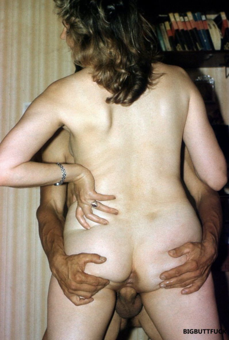 Ретро порно фото анала со зрелой женой